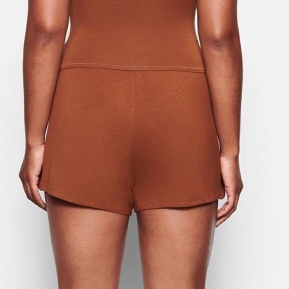 NWT SKIMS SLEEP SHORTS S - Picture 3 of 8